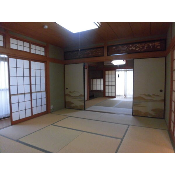 エスポアール春日II3階4LDK以上 部屋②の画像