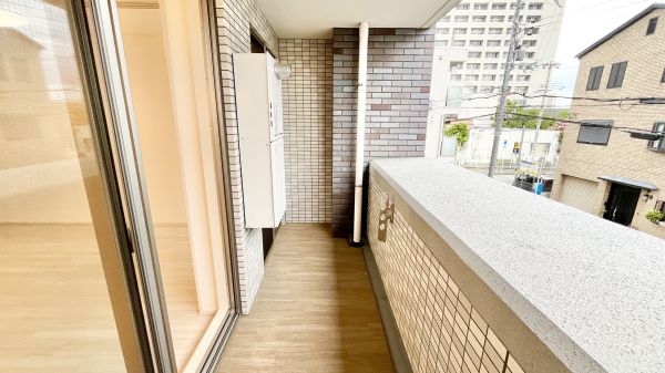 プレジオ帝塚山2階1LDK ベランダの画像