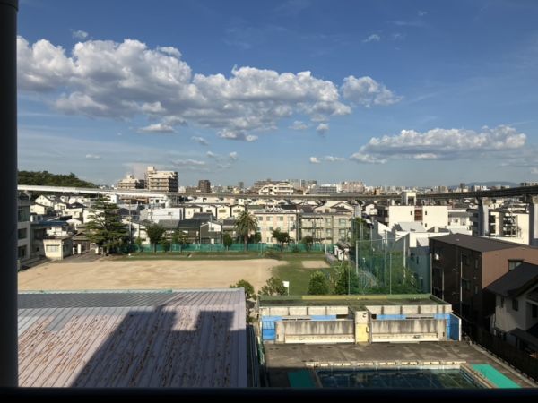 ローレル蛍池5階2DK 景観の画像