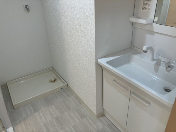 メゾンシャルマントⅡ4階2LDK 洗面所の画像