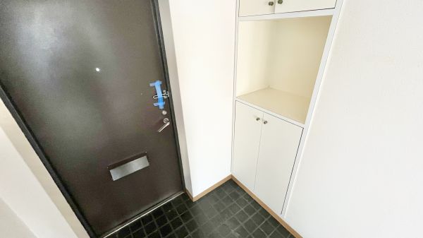 南海住之江ユーリプラザ11階3DK 玄関の画像
