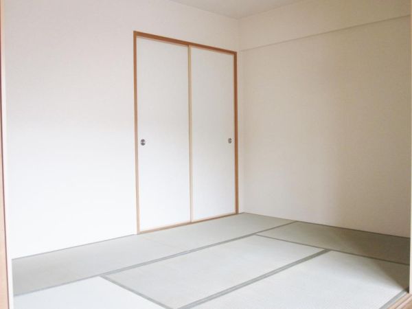 メゾン・ポレール1階2LDK 部屋①の画像
