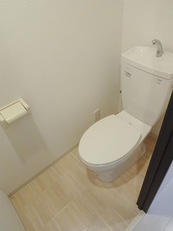 カンナビーノ5階1K トイレの画像
