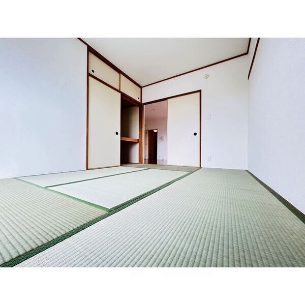 エステート南平野4階3LDK 部屋①の画像