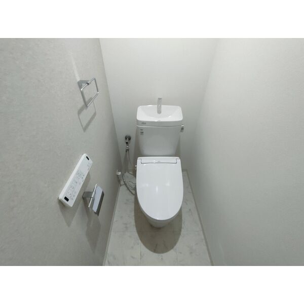 プリメーラリヨン2階2LDK トイレの画像