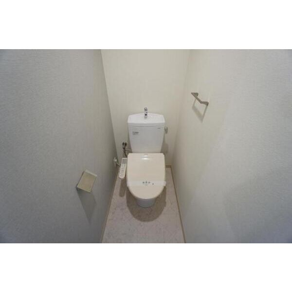 LaDouceur九条8階1LDK トイレの画像