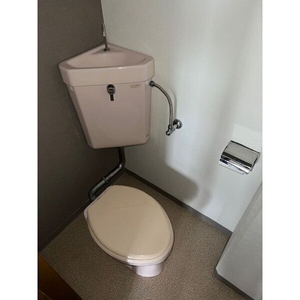 リアライズ古川橋3階2LDK トイレの画像
