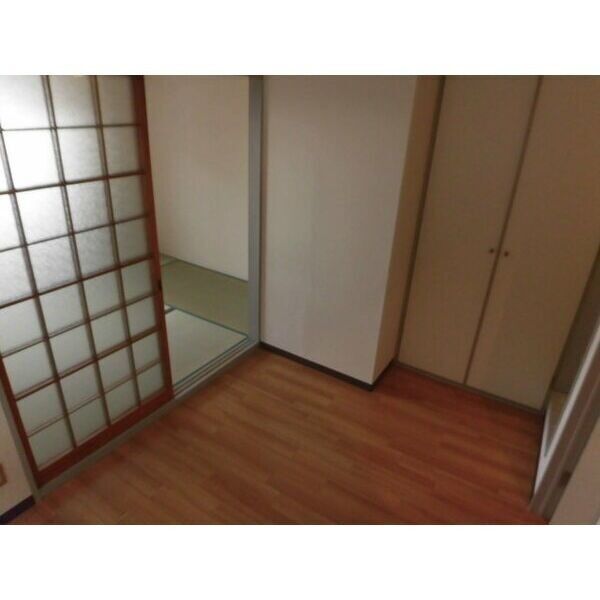 マンションプレザント10階1DK 部屋①の画像