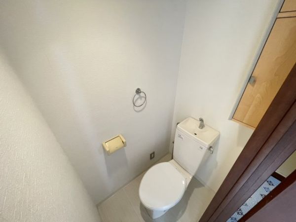 レガーレ長居公園05階1R トイレの画像
