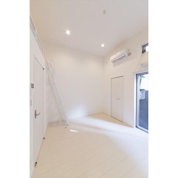 Yutopia2階1K 部屋②の画像