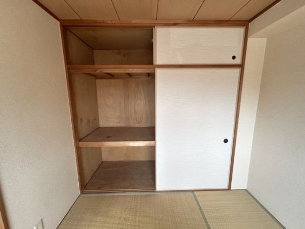 ファミーユ23階2LDK 収納の画像