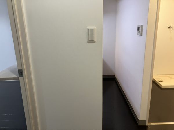 スクエア1階1R 玄関の画像