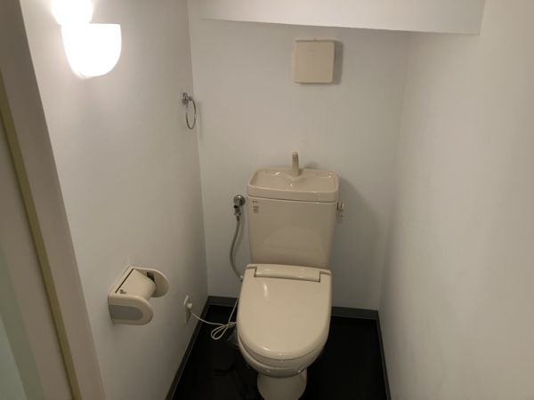 スクエア1階1R トイレの画像