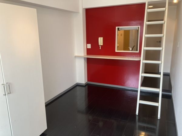 スクエア4階1R 部屋①の画像