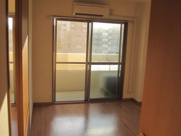 ルミエール・りんくう2階1DK 部屋①の画像