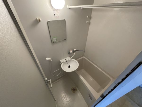 ラ・セデュクシオン4階1K トイレの画像