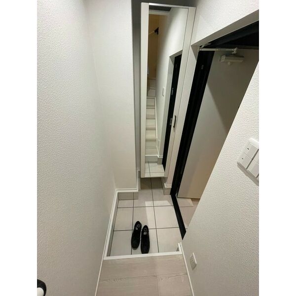 あんしん+VieM高鷲13-10121階1R 玄関の画像