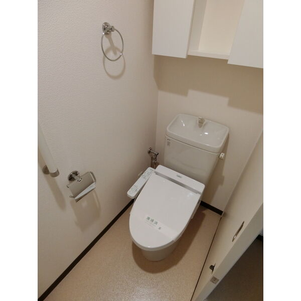 エスティメゾン西天満10階1R トイレの画像