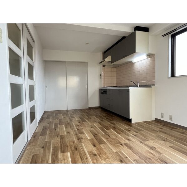 エランドール江坂3階2LDK 部屋①の画像