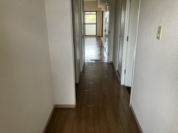 ジョイフルライフ泉丘5階3LDK 玄関の画像