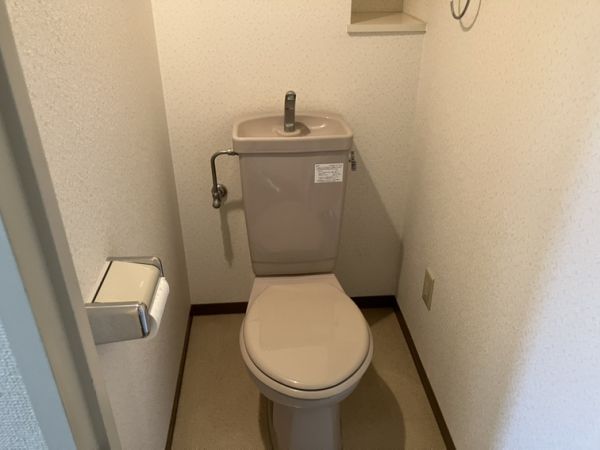 ジョイフルライフ泉丘5階3LDK トイレの画像