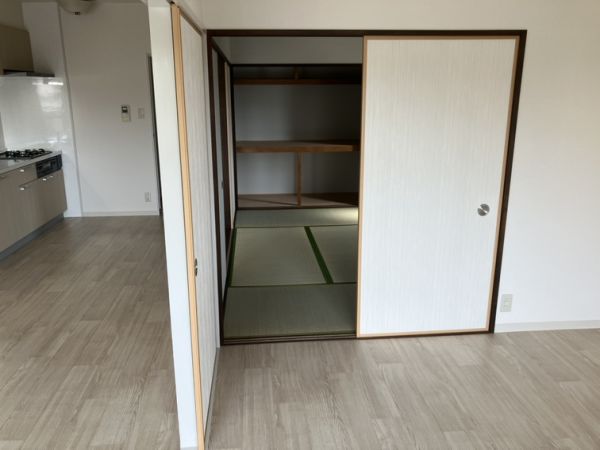 ジョイフルライフ泉丘4階3LDK 部屋②の画像
