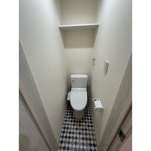 ヒルハイツ柴原駅前03階1K トイレの画像