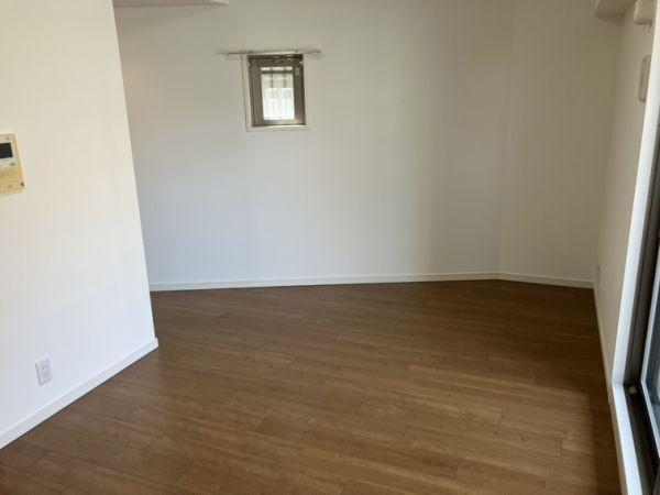 パークフラッツ緑地公園2階1R 部屋①の画像