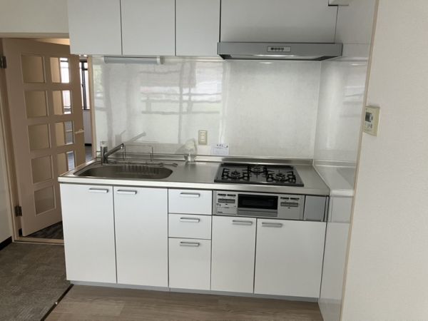 長興寺こよしマンション1階2DK キッチンの画像