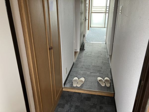 長興寺こよしマンション4階2DK 玄関の画像