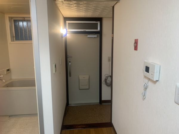 泉が丘コーポラスA-1棟7階3DK 玄関の画像