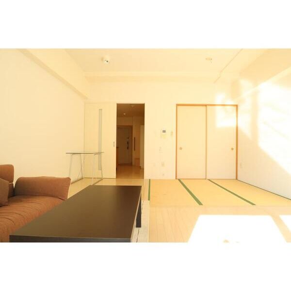 ロハス江坂2階1DK 部屋②の画像