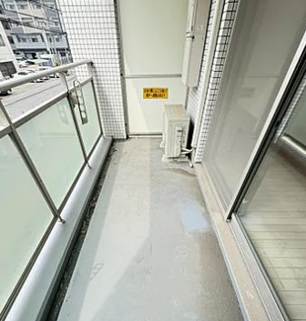ロハス江坂2階1DK ベランダの画像