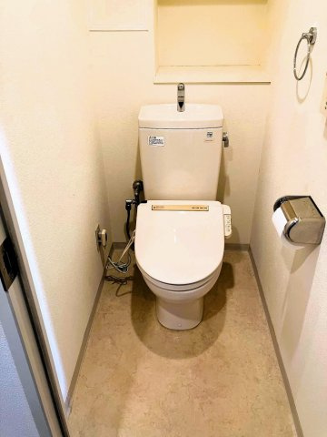 ペルル梅田シティーウエスト14階2LDK トイレの画像