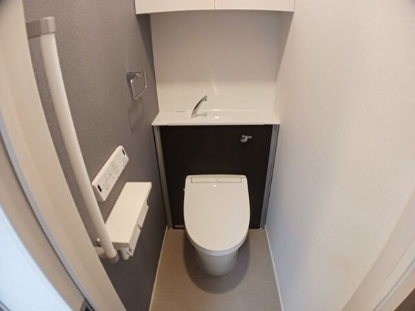 ヒカルサ堺市文珠橋通Ⅰ1階1K トイレの画像