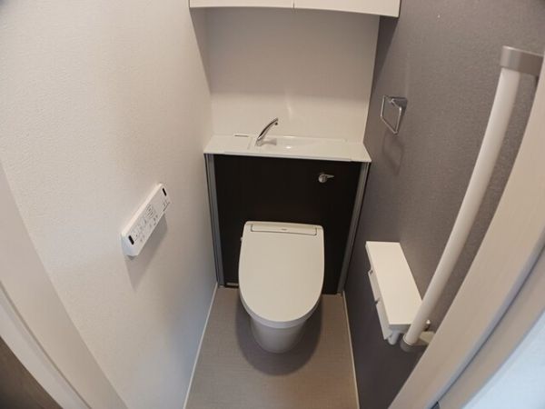 ヒカルサ堺市文珠橋通Ⅰ2階1K トイレの画像