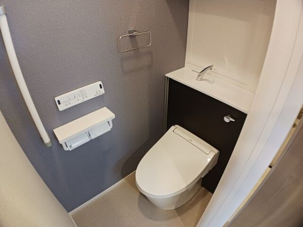 ヒカルサ堺市文珠橋通Ⅰ3階1K トイレの画像