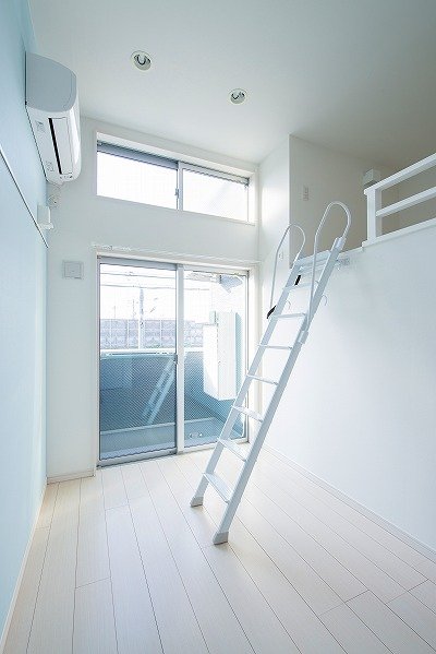 Casa domani 八熊2階1R リビングの画像