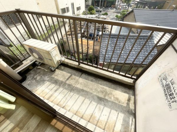 ラフォーレ竹山2階1K ベランダの画像