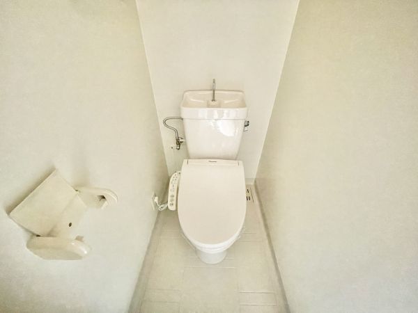 ラフォーレ竹山4階1K トイレの画像