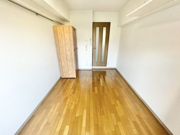 ラフォーレ竹山2階1K リビングの画像