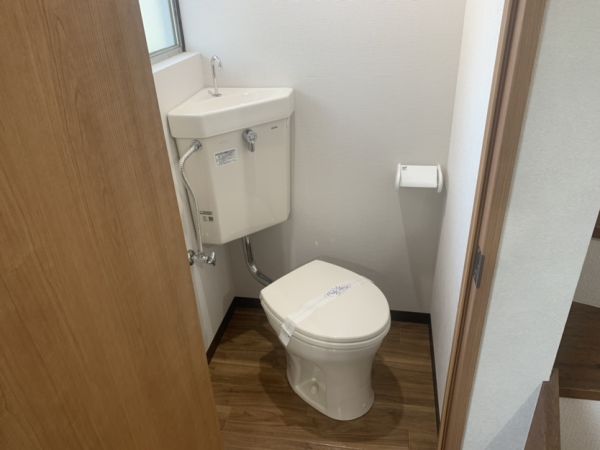 堺市西区鳳南町5丁戸建て1階2LDK トイレの画像