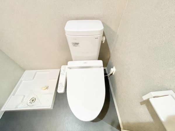 フィローネ高畑3階1K トイレの画像