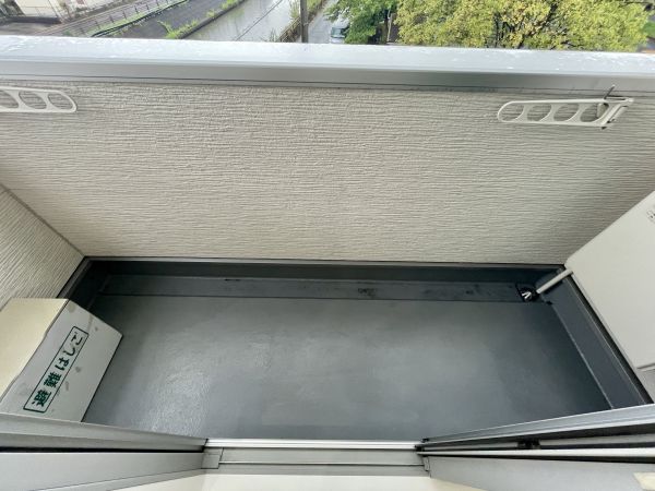 フィローネ高畑3階1K ベランダの画像