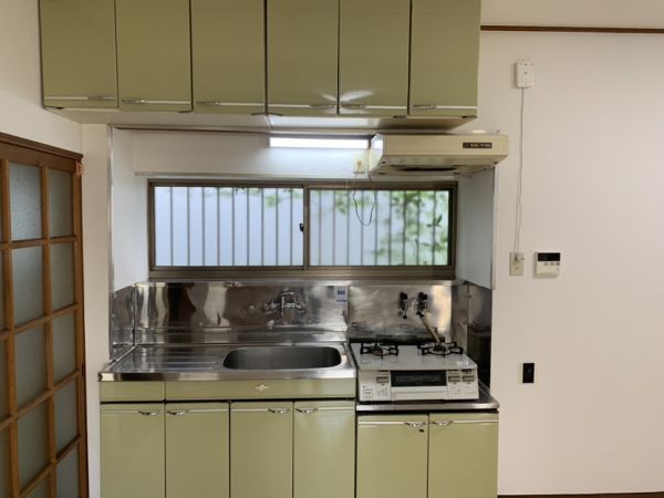 豊中市蛍池北町2丁目戸建て1階4LDK以上 キッチンの画像