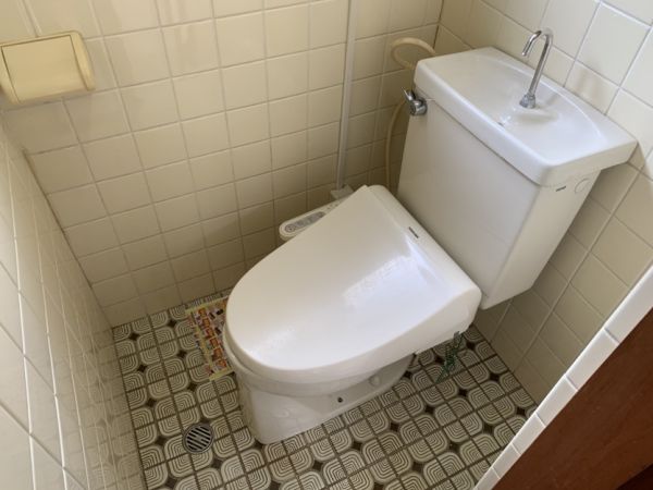 豊中市蛍池北町2丁目戸建て1階4LDK以上 トイレの画像