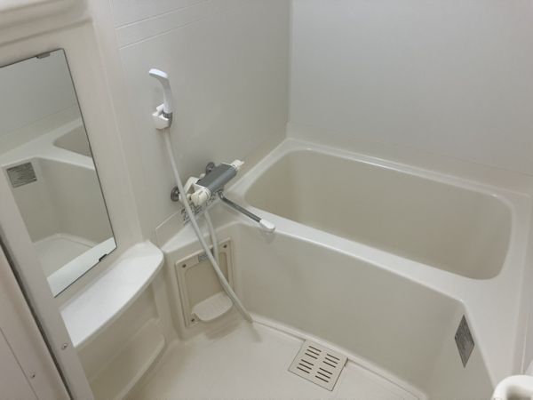 クラウンハイム北心斎橋フラワーコート2階1K お風呂の画像