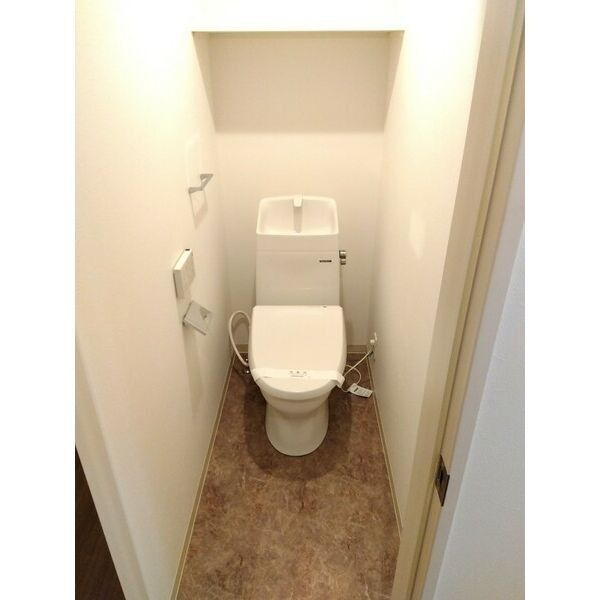 F asecia Amenite3階2LDK トイレの画像