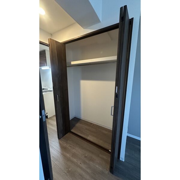AELL OSAKA EAST13階2K 収納の画像