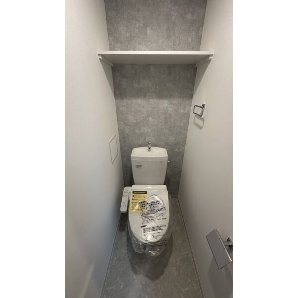AELL OSAKA EAST15階2K トイレの画像